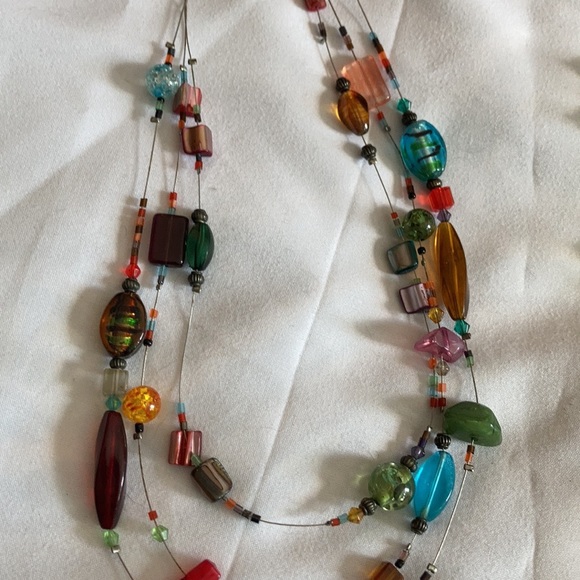 Bundle of bracelet & earrings plus bead necklace, bead bracelet and brooch - Picture 9 of 11